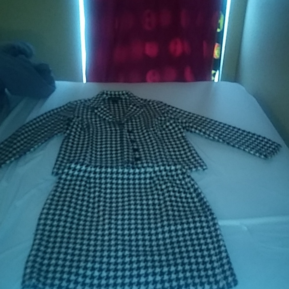 Skirt Suite